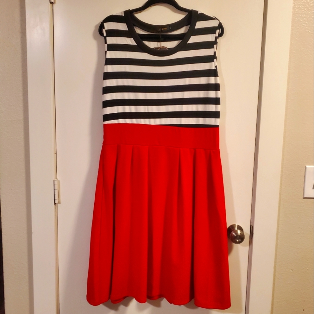 HiQueen: Sun Dress